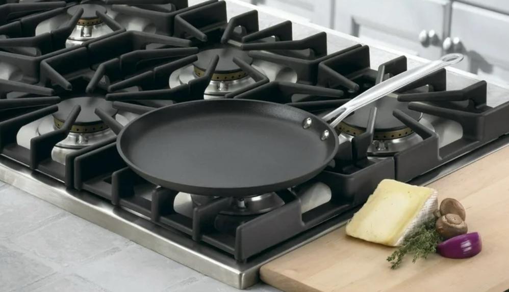 Cuisinart Chef's Classic 10 Inch Non-Stick Hard Anodized Crepe Pan