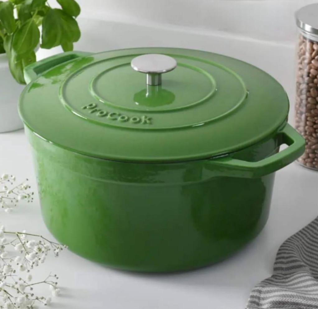 ProCook 7.3L / 28cm Round Cast Iron Casserole