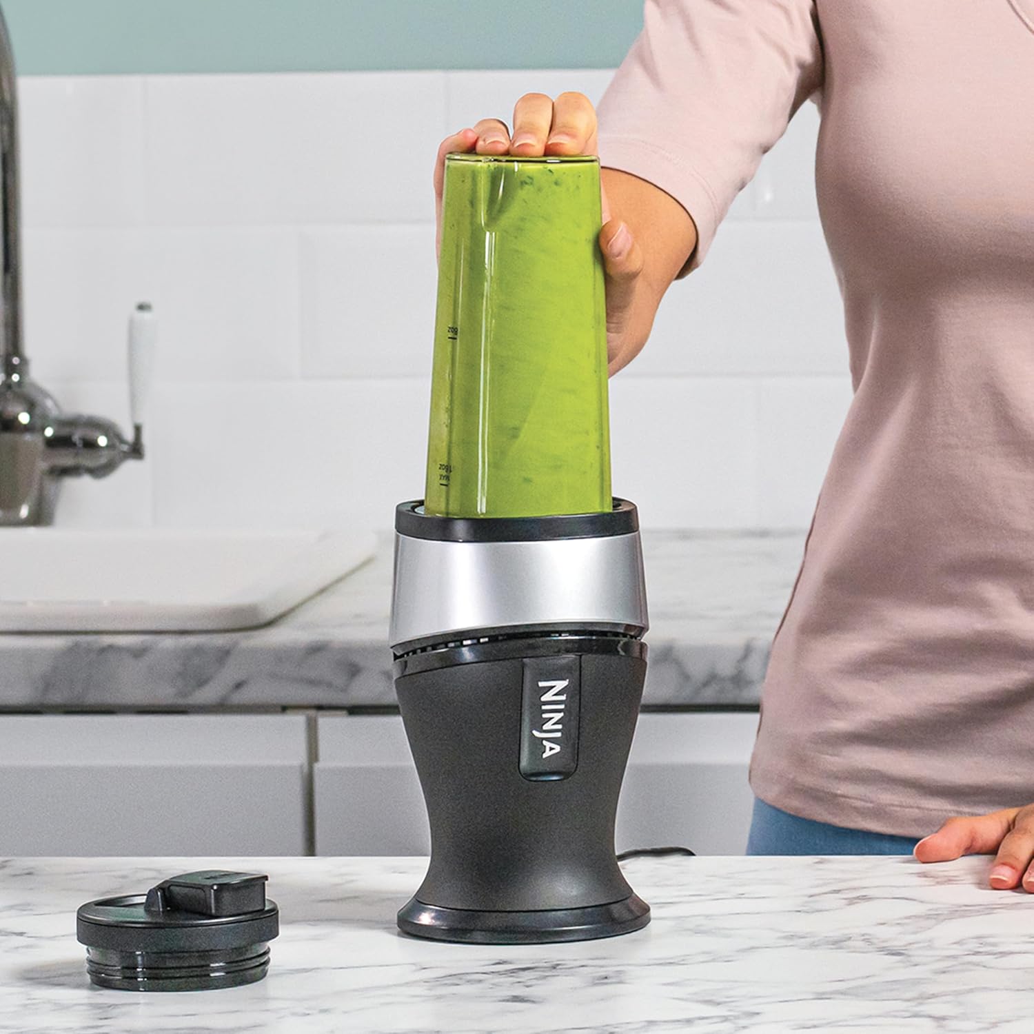NINJA 700W SMOOTHIE MAKER 5